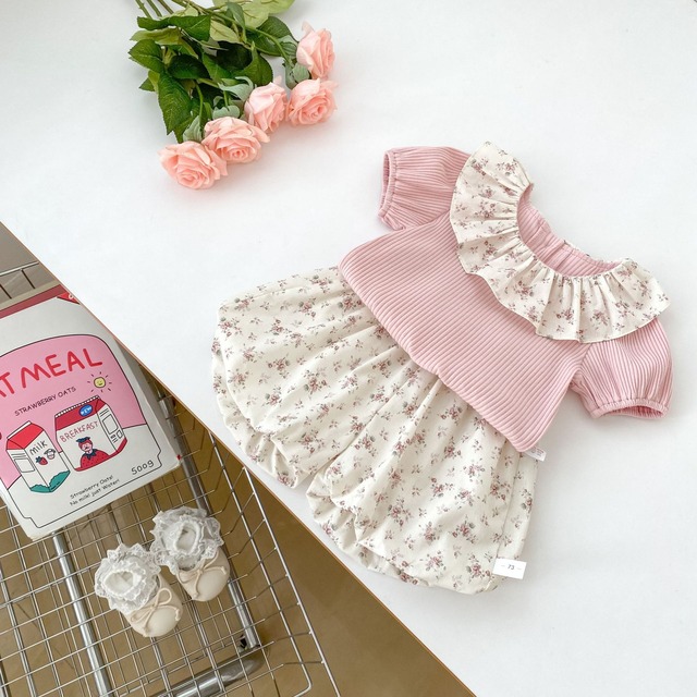 【セット】ピンク小花柄フリル襟半袖Tシャツショートパンツセットアップ - 3