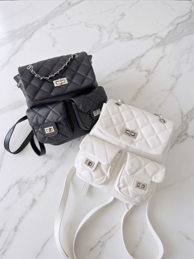 キルティングチェーンリュック