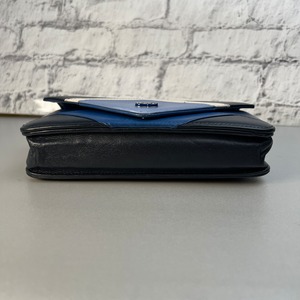 CHANEL シャネル ココマーク  レザー ショルダーバッグ ブルー A-10012