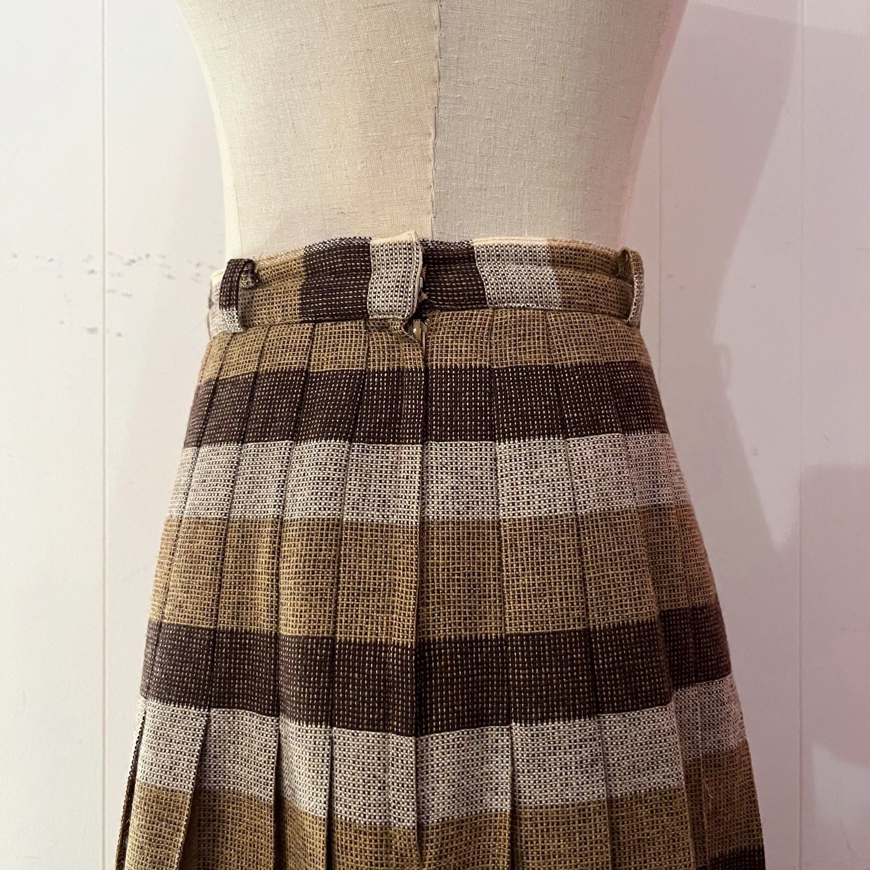 brown block check tuck skirt