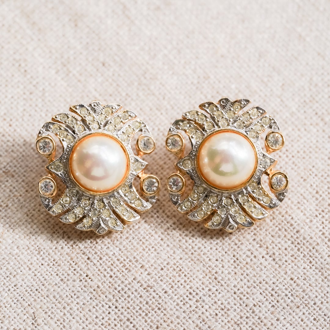 Valentine's Day Marche: Art Nouveau design earrings