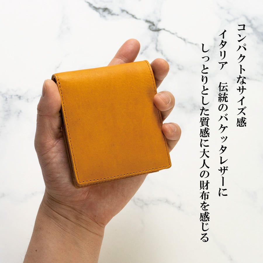 未使用品✨レザーの質感を感じる財布✨IL BISONTE　二つ折り財布　イエロー