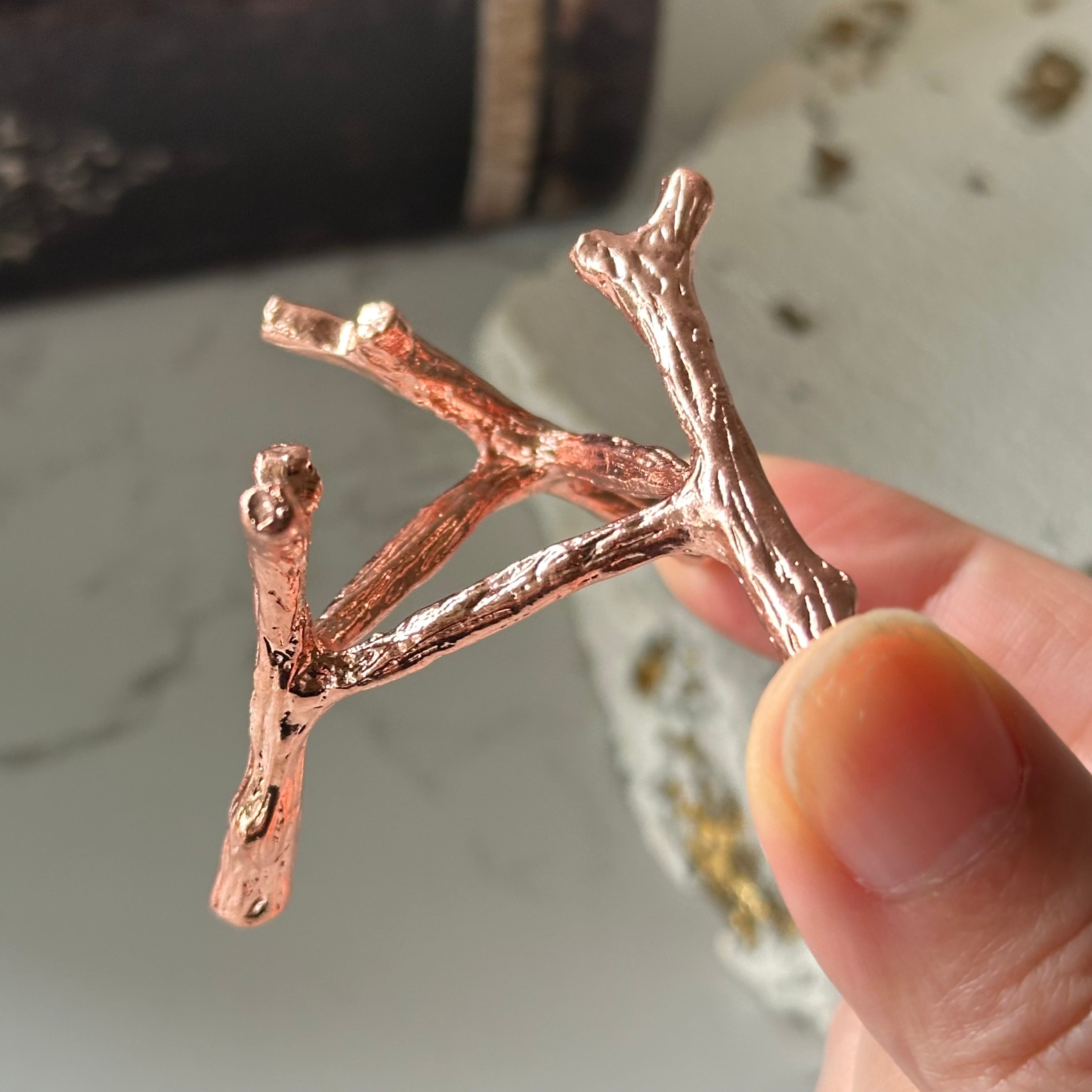 再入荷】小枝の台座S（3カラー） | Mt.Sophia 天然石屋さん／マウント