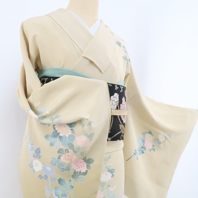 新品 手描き友禅 落款 着物“誰が為に咲く人それぞれの心の景色”正絹 