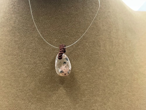 ペンダントトップ素材（ルチルクォーツ）