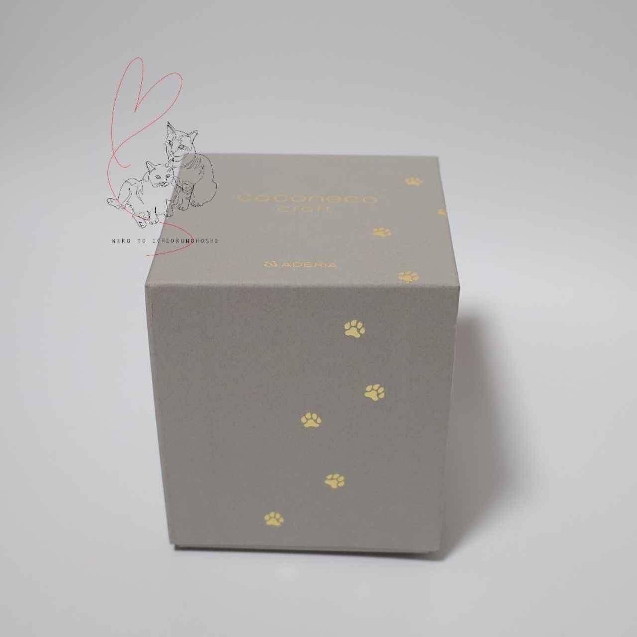 硝子の福招き猫