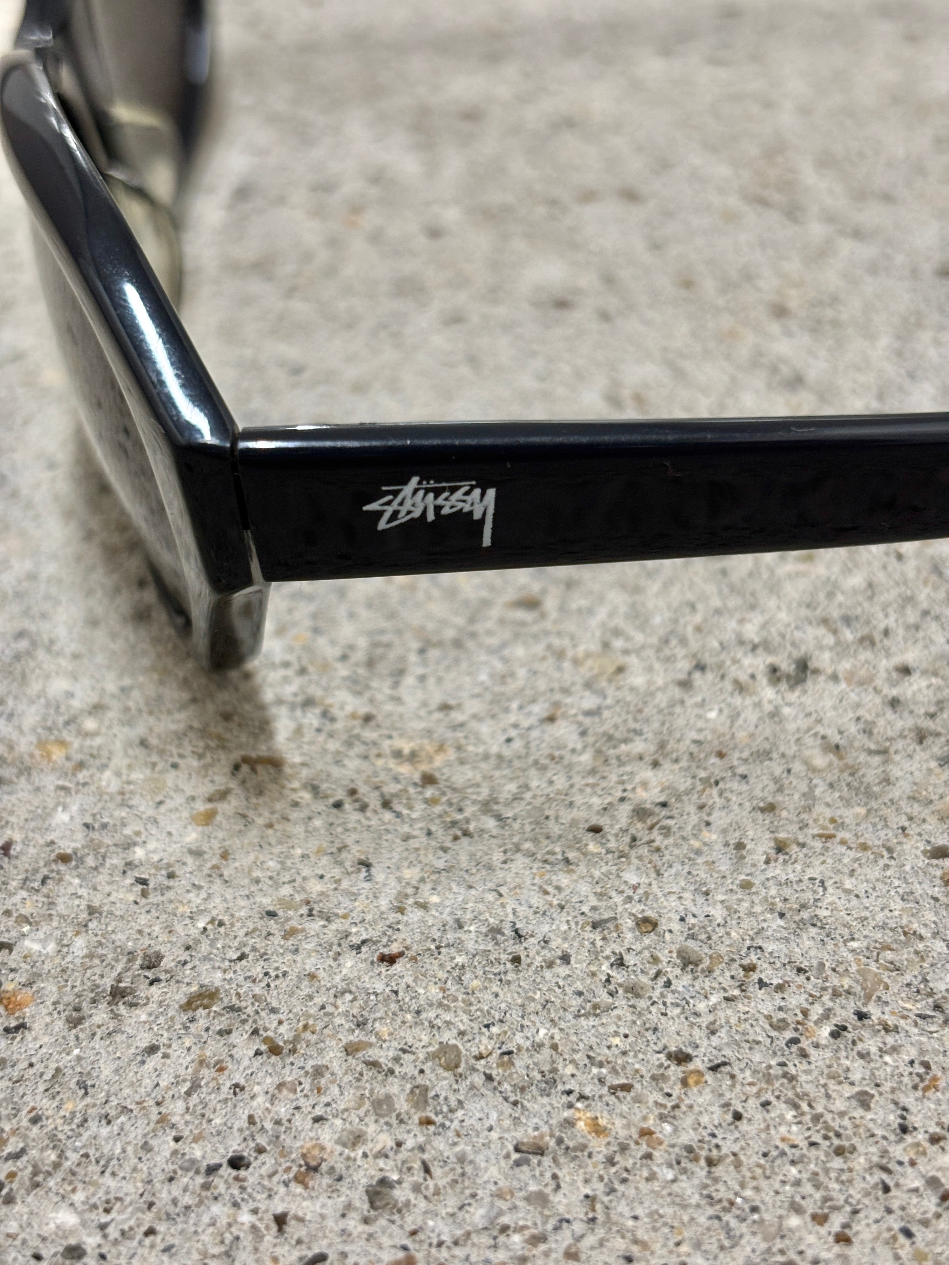STUSSY × UNDERCOVER/Sunglasses/JOHNNY/サングラス/ジョニ－/グレ
