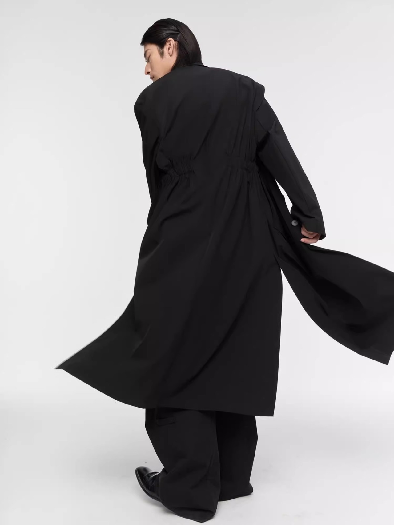 NFAI. Dual Form Shoulder Trench Coat