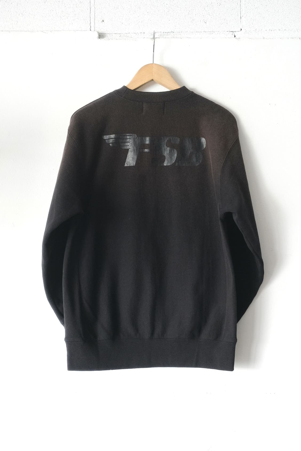 FSB Sweat Crew 'wing logo' Foggy Black