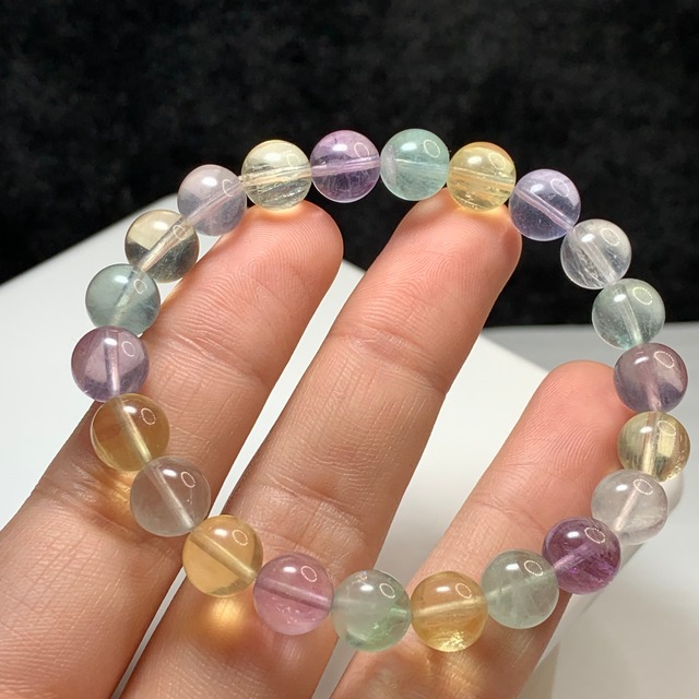 6.パステル系フローライト・ブレスレット