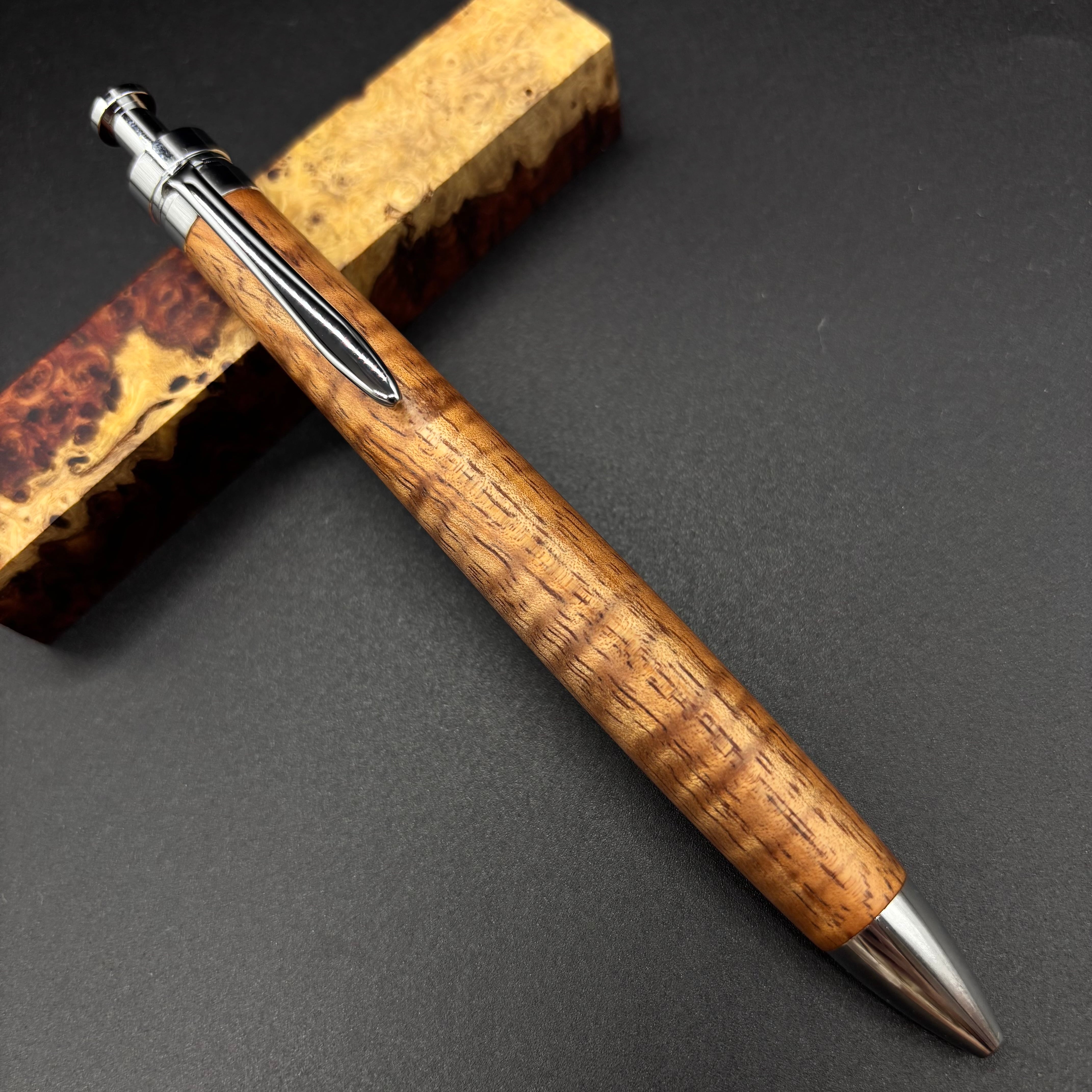【深海】　楓　ハンドメイド　木軸ボールペン　G2　ブラック 深海】 楓 ハンドメイド 木軸ボールペン G2 ブラック 【公式通販】