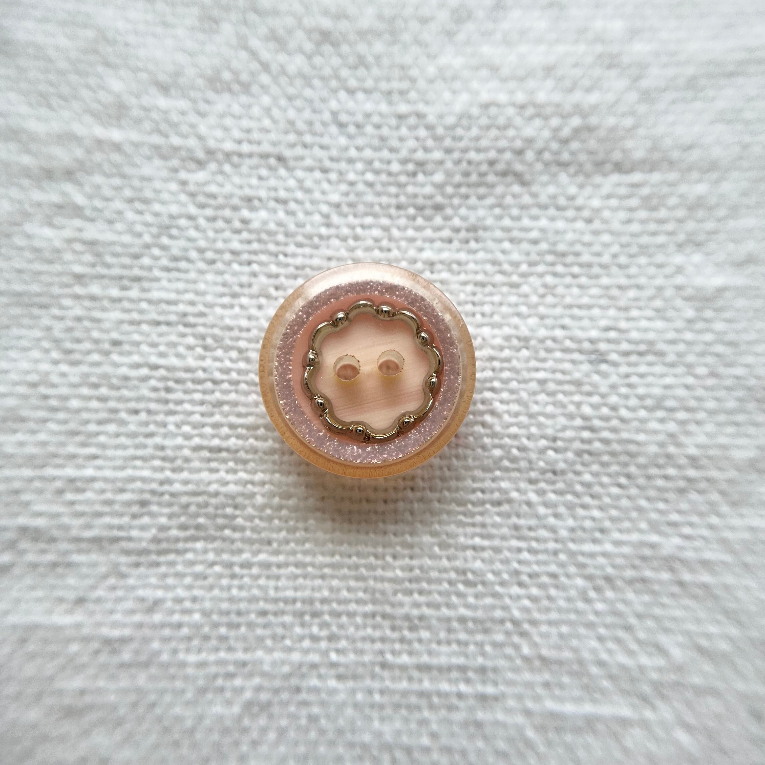 シルバーフラワー×パステルピンク 2穴 13㎜