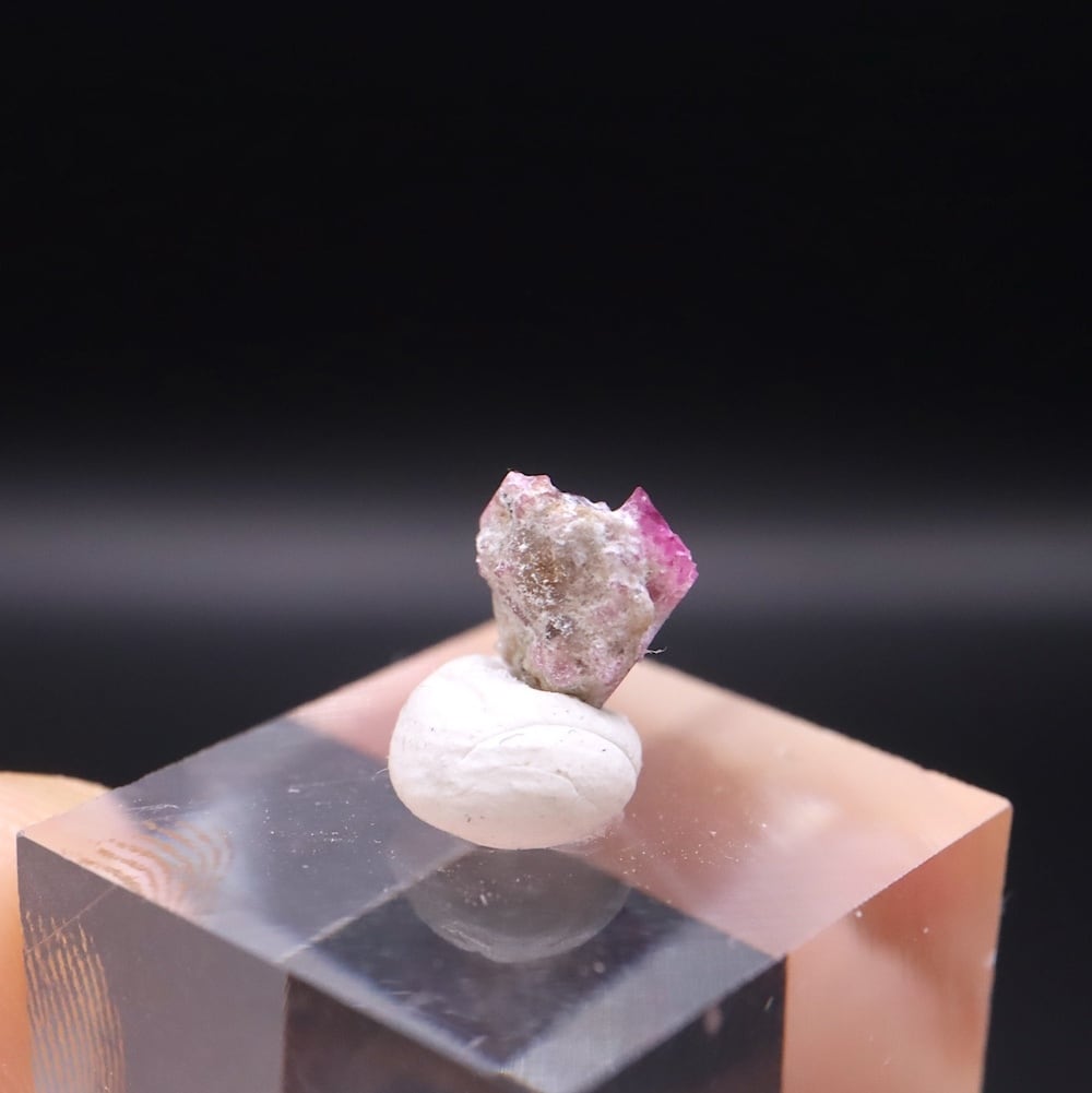 レッドベリル 結晶 RB049 鉱物 天然石 パワーストーン 原石 | 鉱物