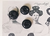 フランス 1900s 幾何学の黒花とgalalithe製ボタンセットa アンティーク
