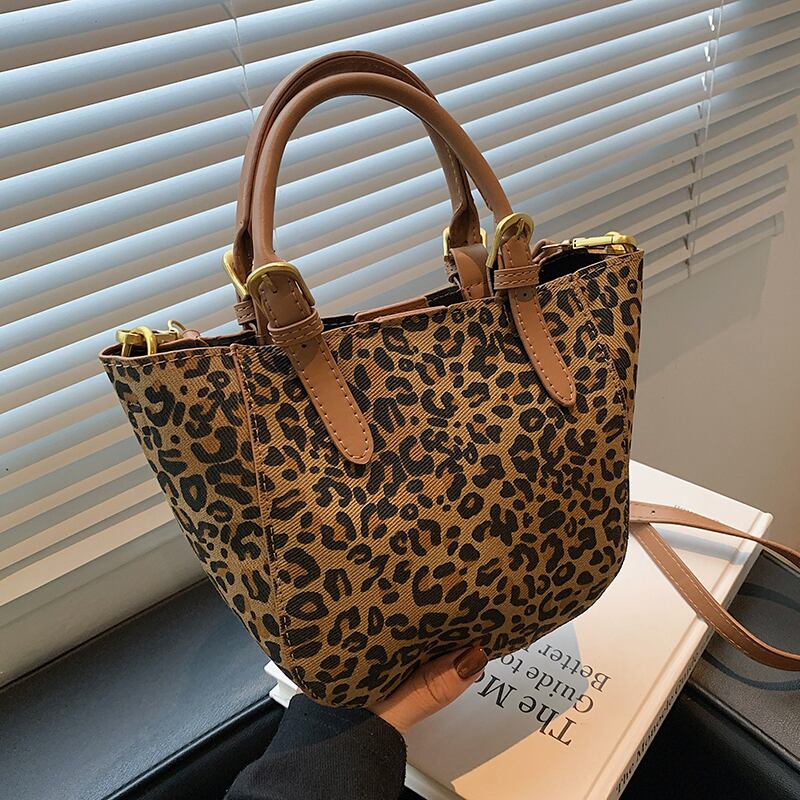 オータムウィンターレオパードプリント柄 秋物 冬物 メッセンジャーバッグ Tiancai_Wing_Bag16382987258