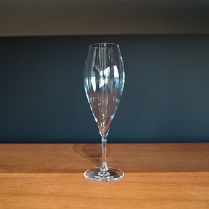 《普段使いにおすすめのオールラウンドなフルートグラス6oz》ピッコロ6ozフルート | 木村硝子店