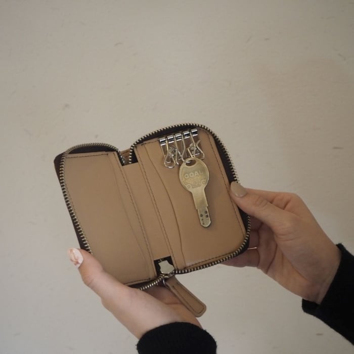 本革ラウンドファスナーキーケース〈Zip-around Key case〉 | Atelier