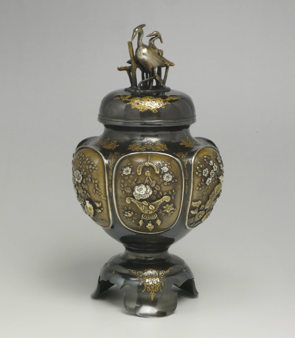 六面間取花鳥紋香炉 正晴作