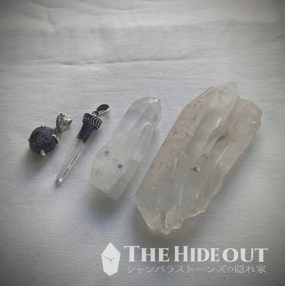 超希少☆最高品質 ブルーフローライトinクォーツ マダガスカル 蛍石入り水晶 超希少☆最高品質 ブルーフローライト in クォーツ マダガスカル 蛍石