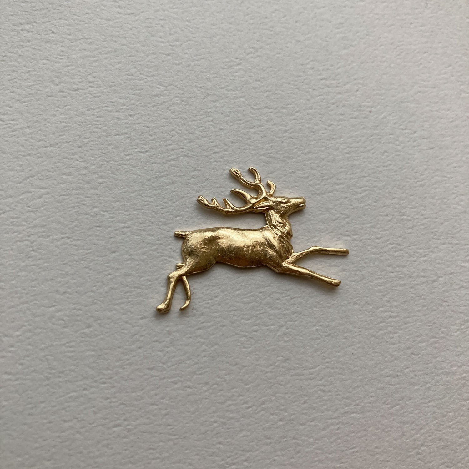 最終入荷〉USA真鍮 トナカイのパーツ | Dua-アクセサリーパーツショップ