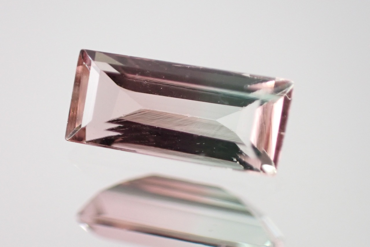 バイカラートルマリン　0.56ct　[C4‐561]