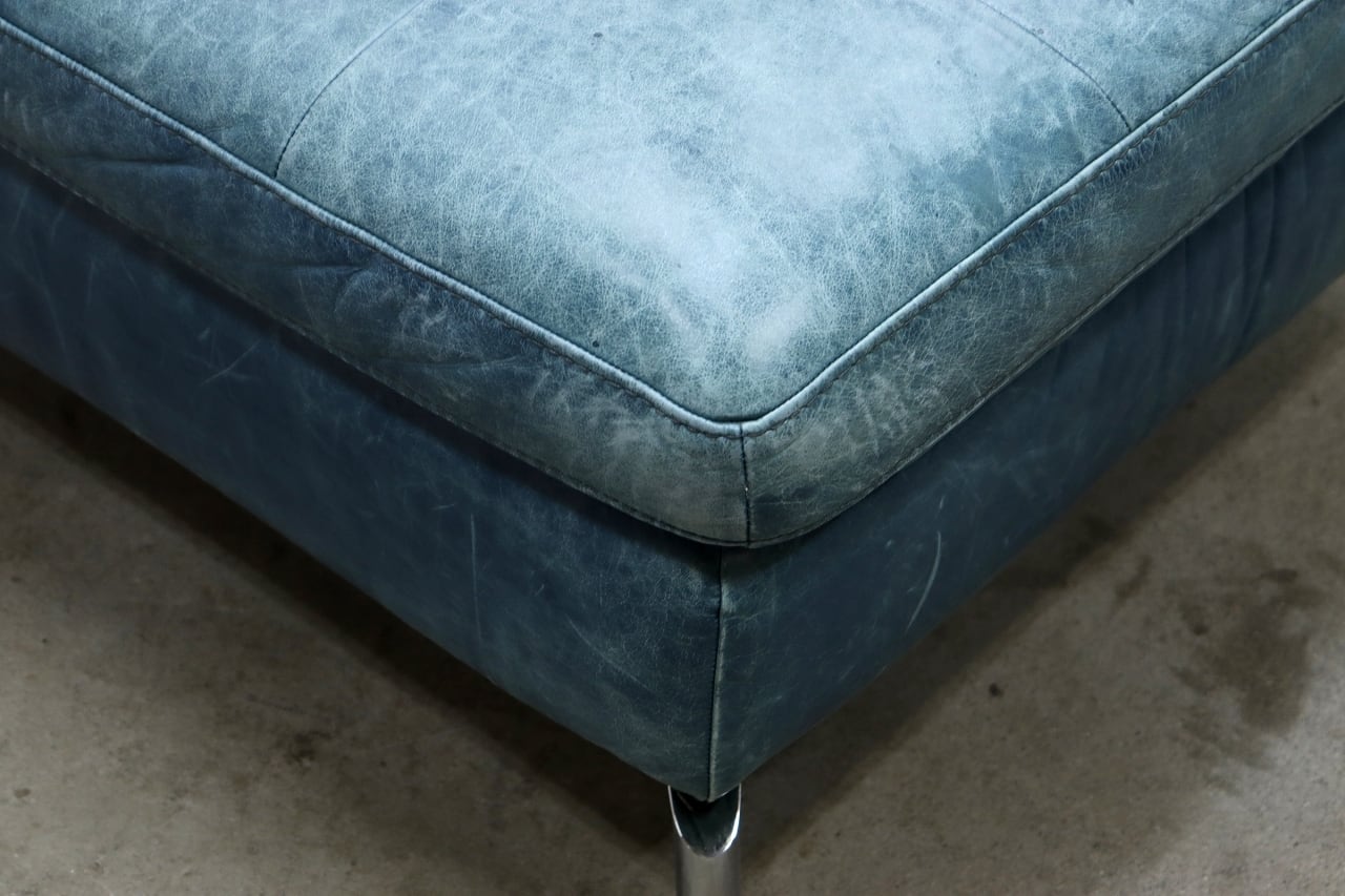 NATUZZI ナツッジ イタリア 本革 オットマン スツール レザー ソファ