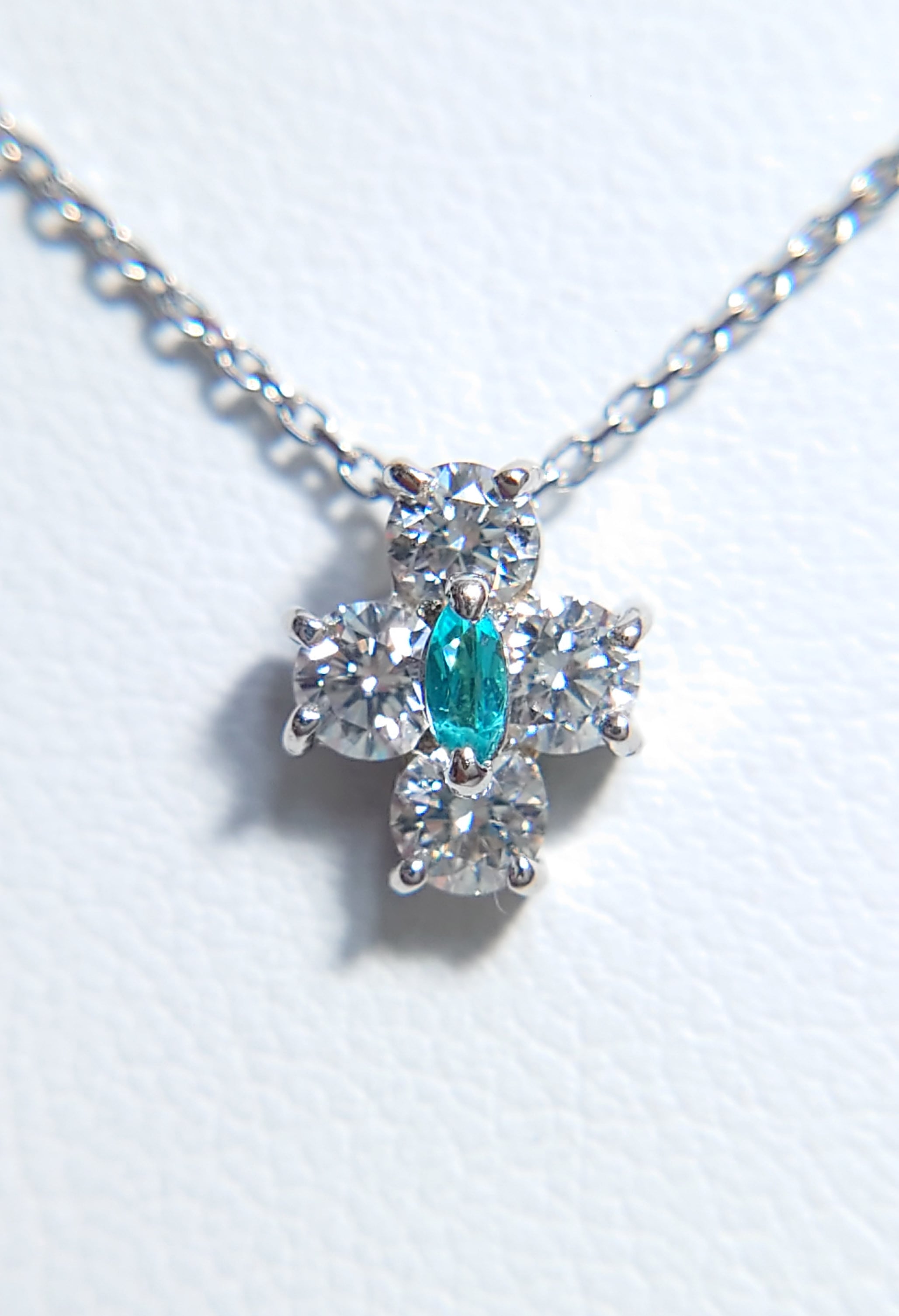 いラインアップ 華やか カラーダイヤモンド 0.645ct 20ピースセット