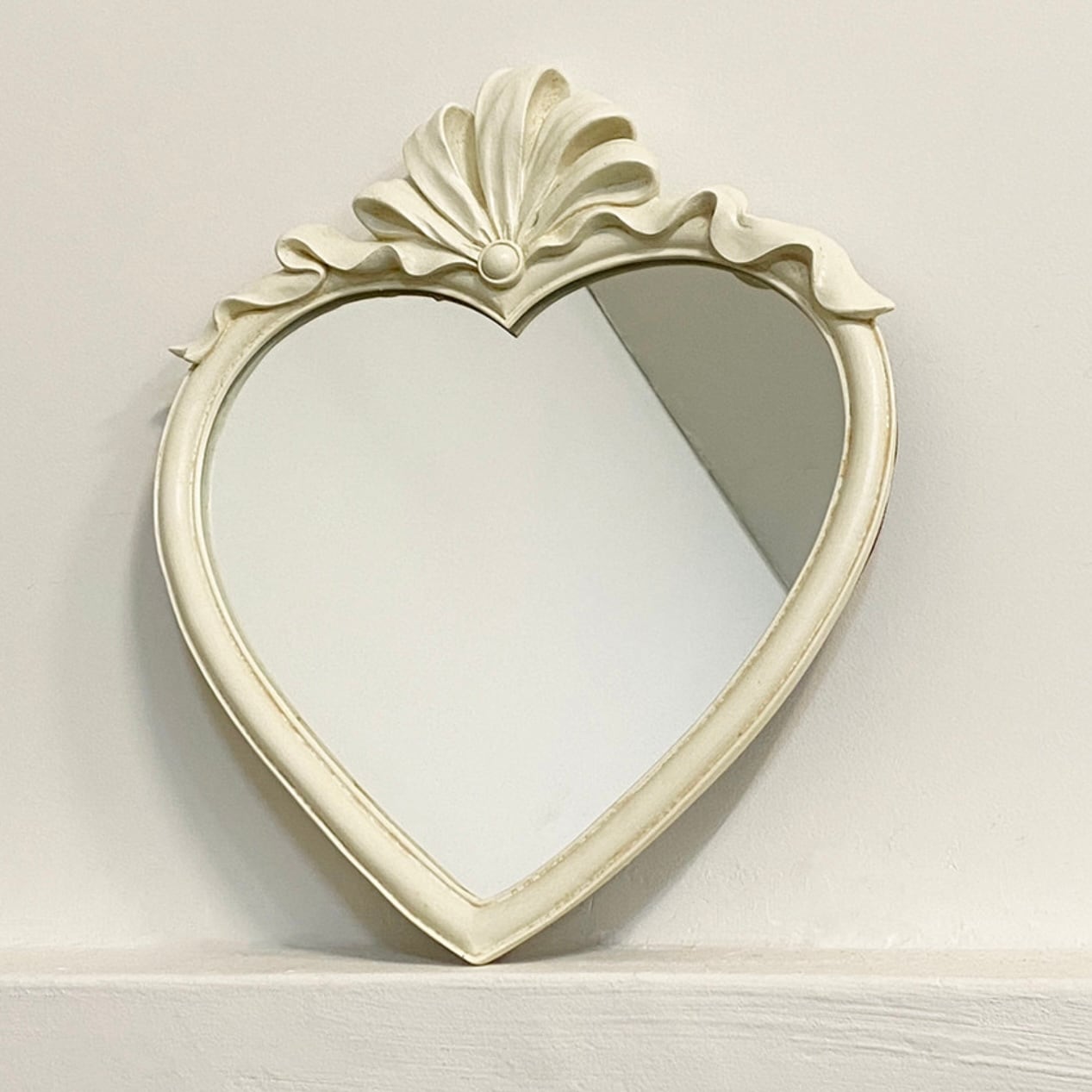 antique heart mirror 2colors / アンティーク ハート ミラー 壁掛け鏡