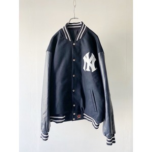 -JH DESIGN- Yankees logo reversible stadium jumper