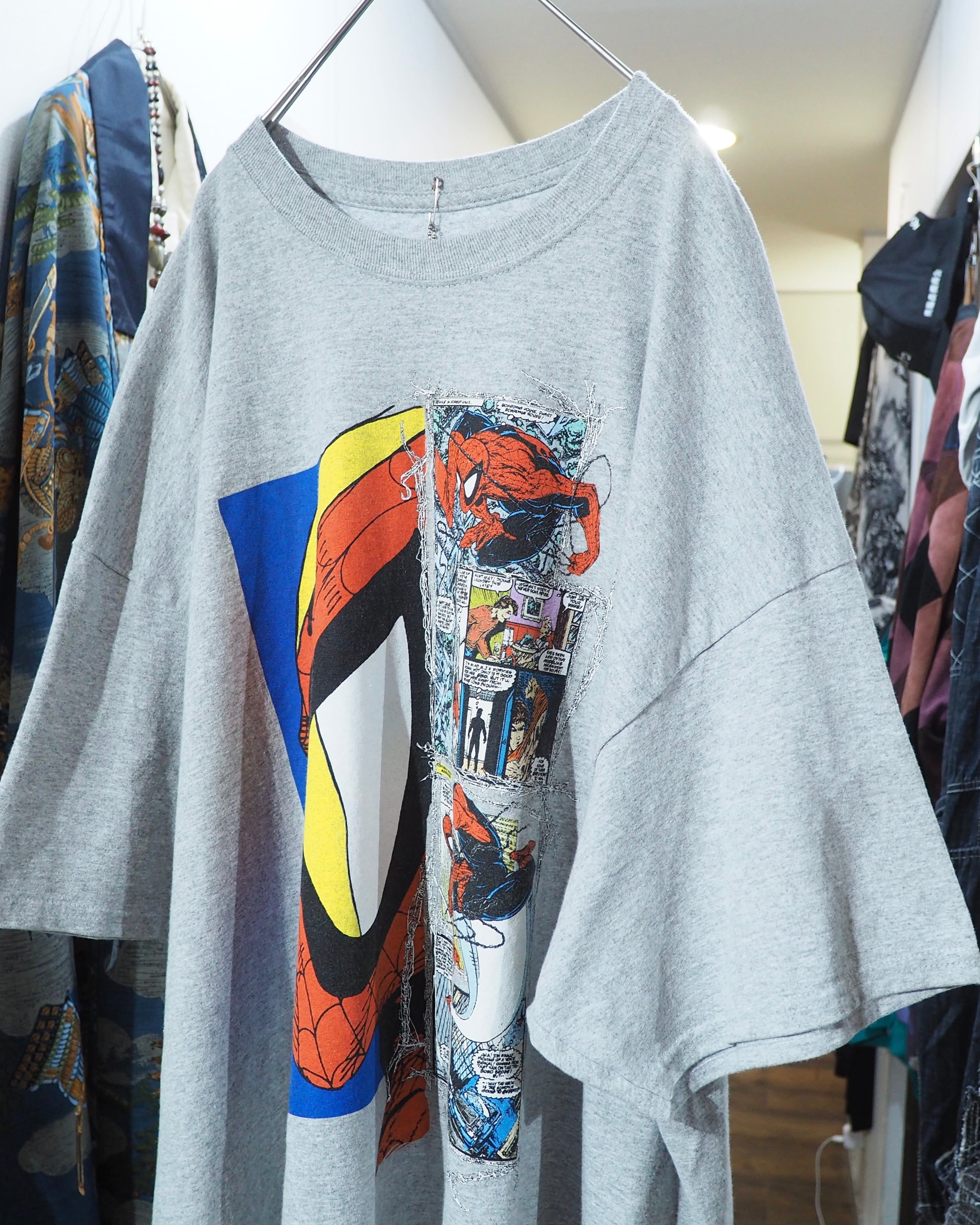 " MARVEL - Spider-Man " Comic printed Over silhouette SS Tee