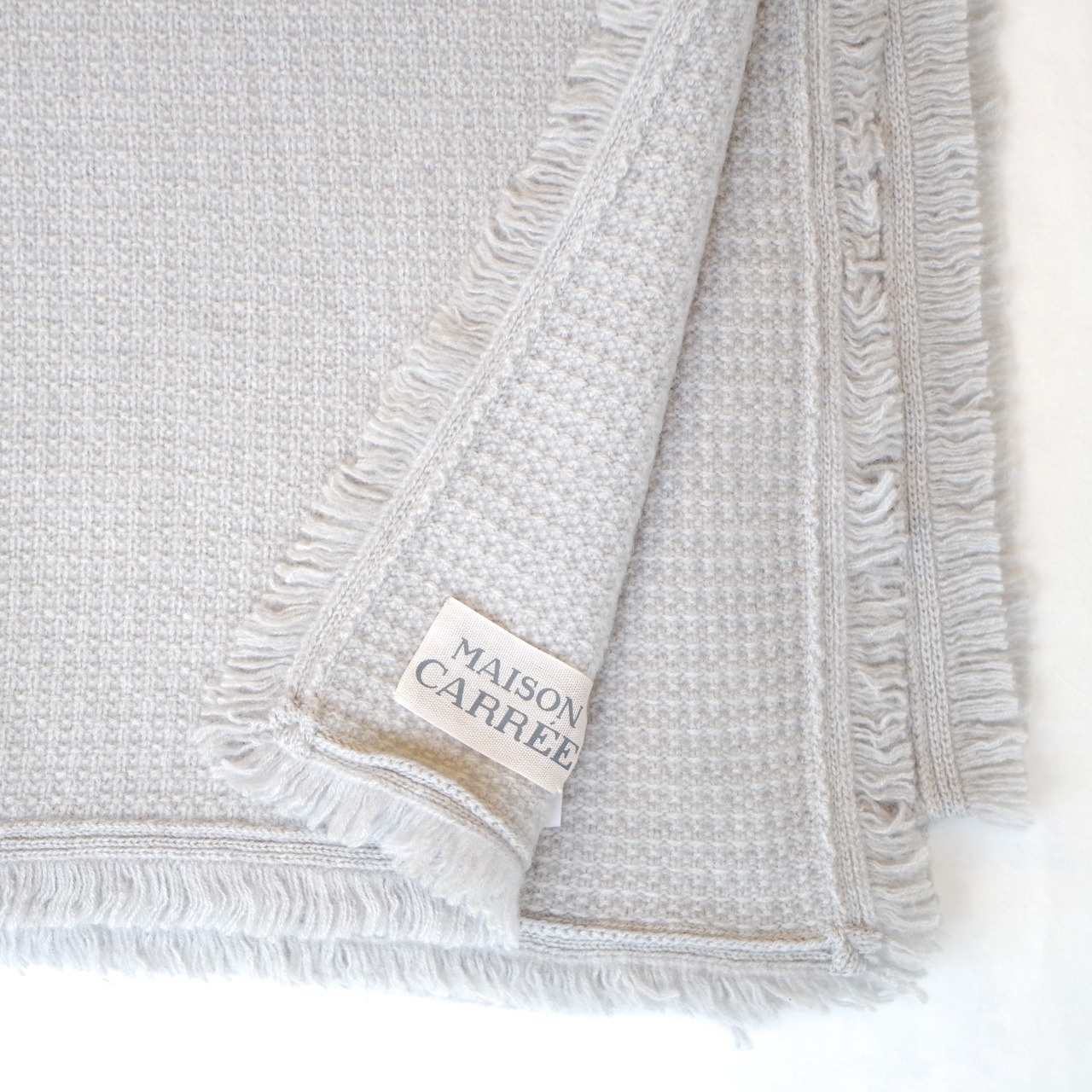 MAISON CARRÉE CASHMERE Fringe STOLE "LIGHT GRAY"