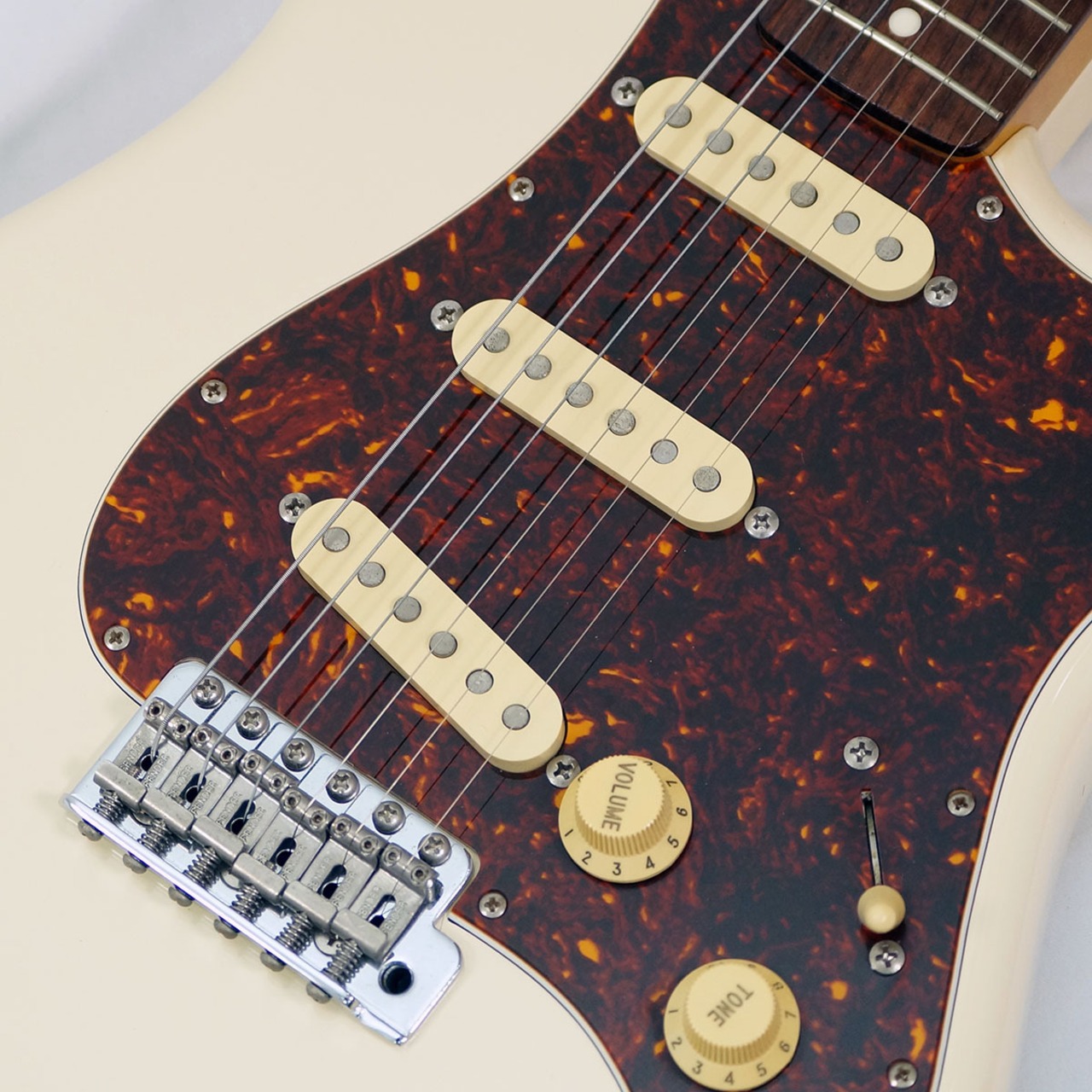 Fender Japan ST62 w/Tortoise Shell Pickguard (VWH) [USED]