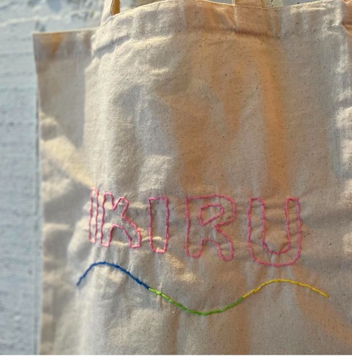 IKIRU/刺繍バック