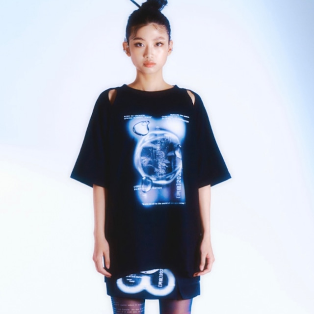 [ROSE APPLE STUDIO] Cutout graphic t-shirts - Black 正規韓国ブランド 韓国ファッション 韓国代行 半袖 Tシャツ