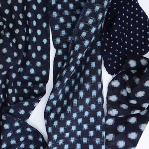 古布 木綿 藍染 絣 雪ん子 あられ etc 端切れ 4枚セット リメイク素材 ジャパンヴィンテージ ファブリック テキスタイル 昭和レトロ | Japanese Fabric Scraps Cotton Indigo Kasuri Pattern Vintage Set of 4