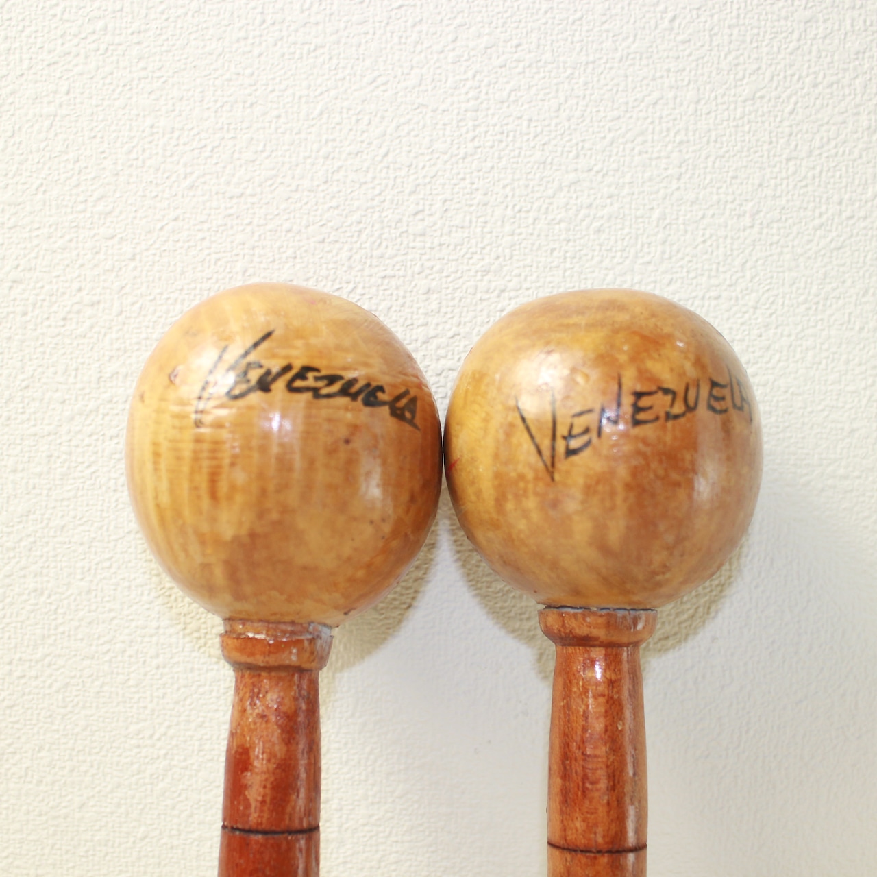 ベネズエラの民族系打楽器　マラカス　ペア