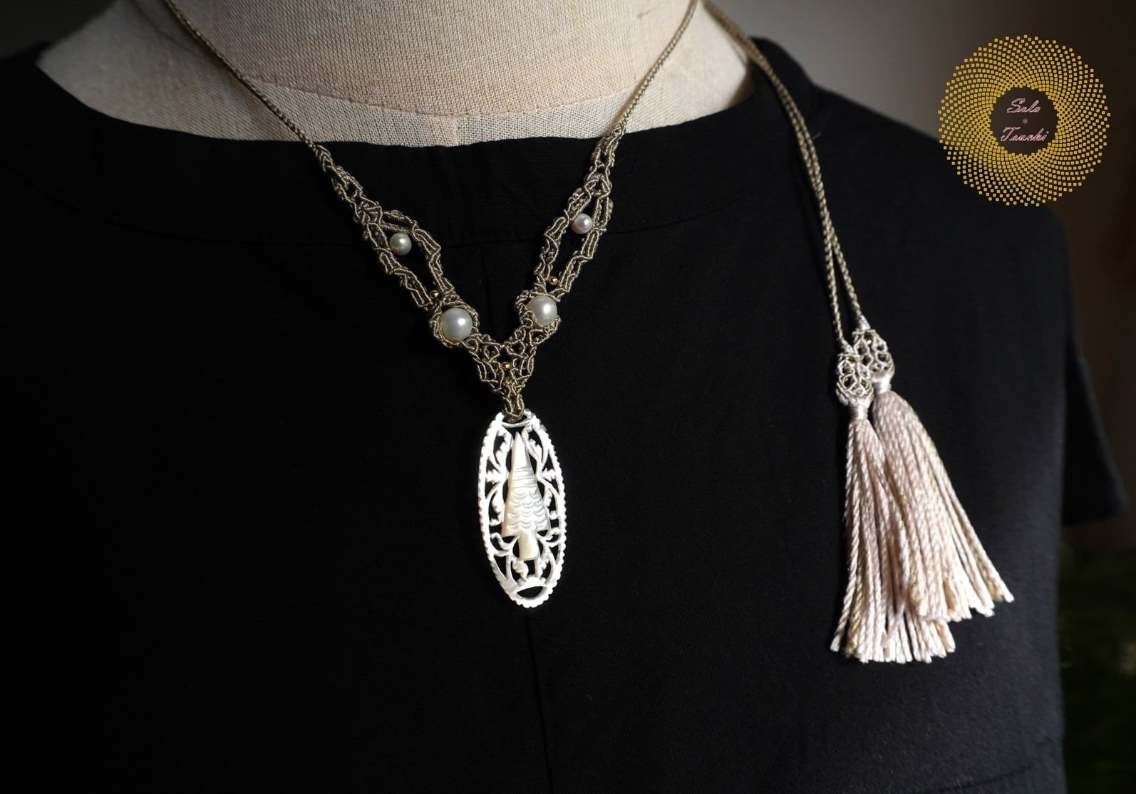 (絹糸)ベツレヘムパールと淡水パールのマクラメ編みネックレス 〜Line of Cypress〜