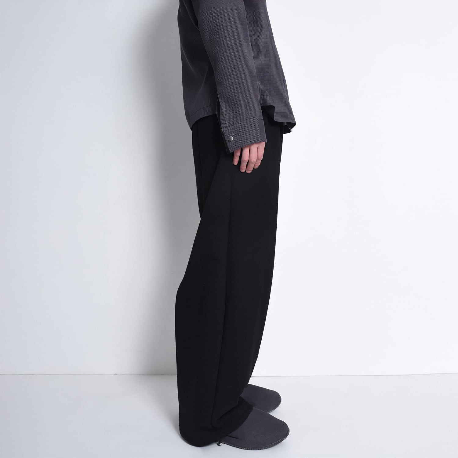 UNEEK BASEMNT - Discover independent style.