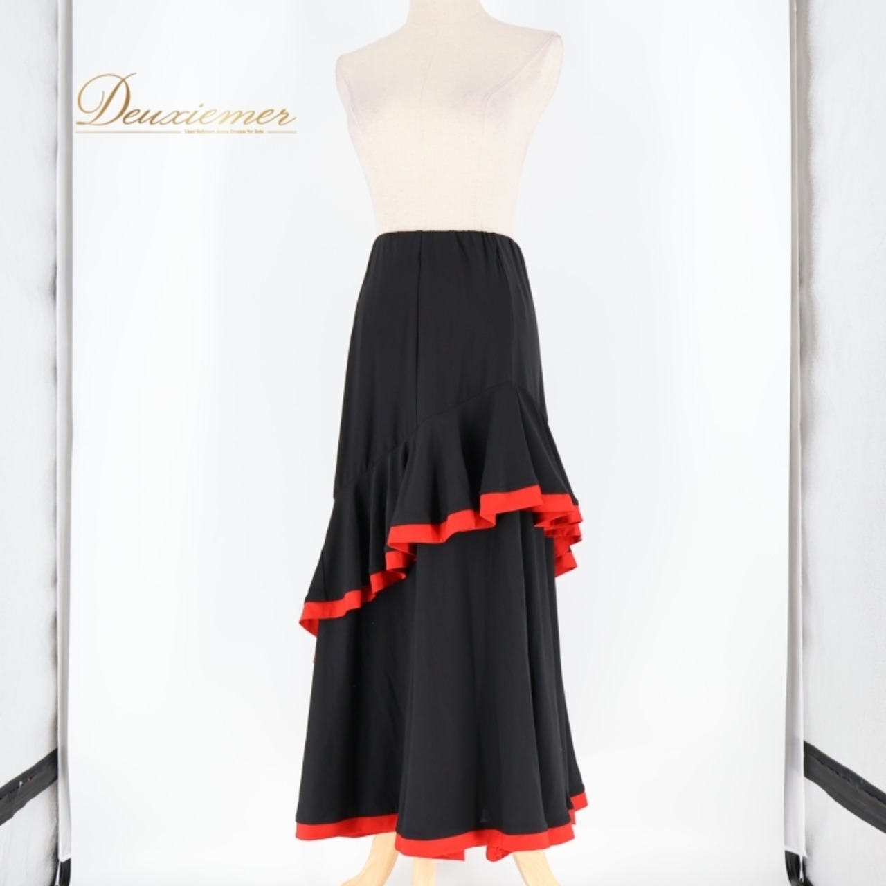 フラメンコ 衣装 ファルダ スカート ブラック系 プリマブティック 黒 赤 ボランテ 無地 シンプル ダンス衣装 ステージ 練習 レッスン prima boutique 上品 かわいい フリル レッド系