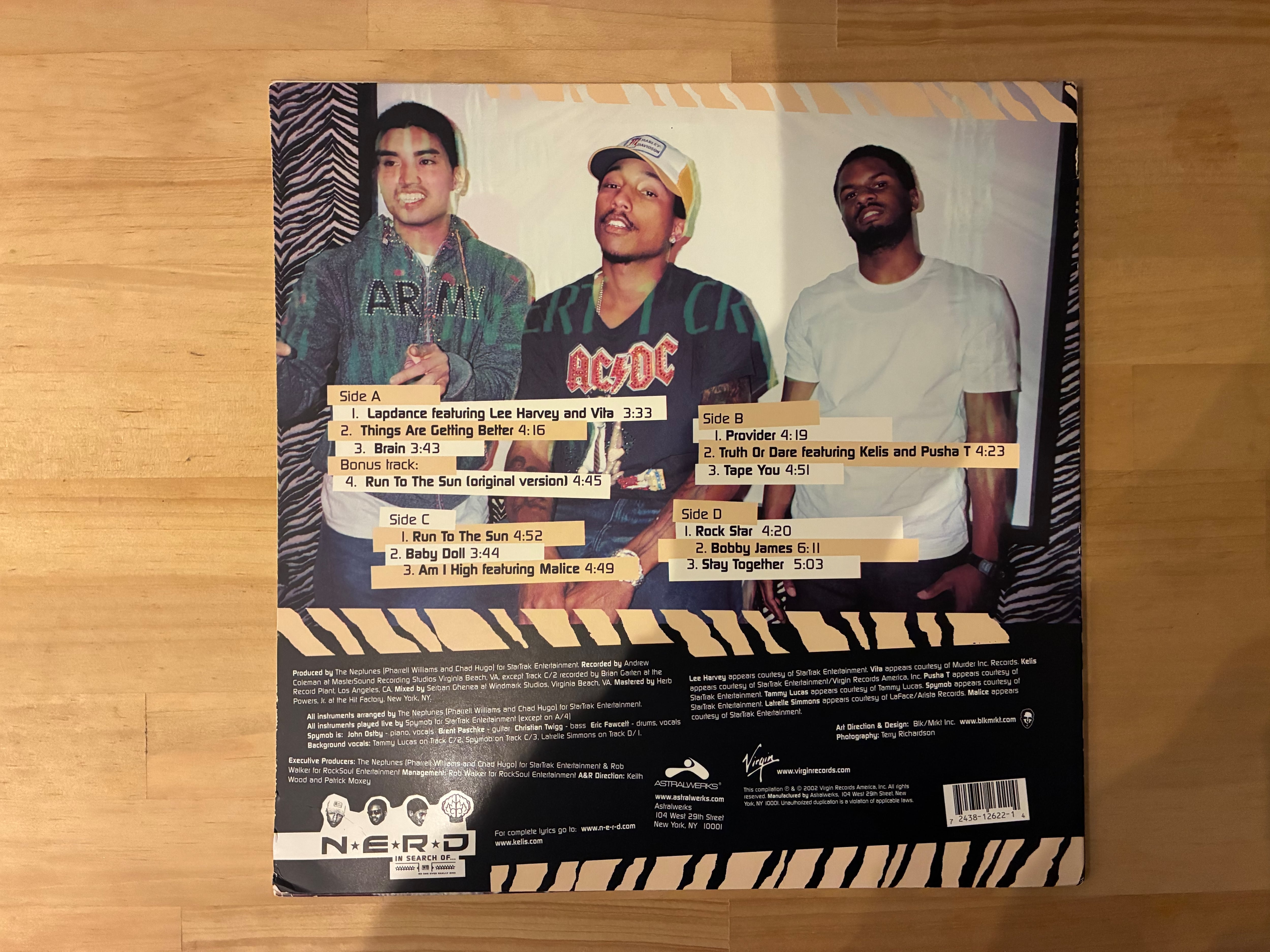 N.E.R.D / IN SEARCH OF | sixteen records (シックスティーンレコード)