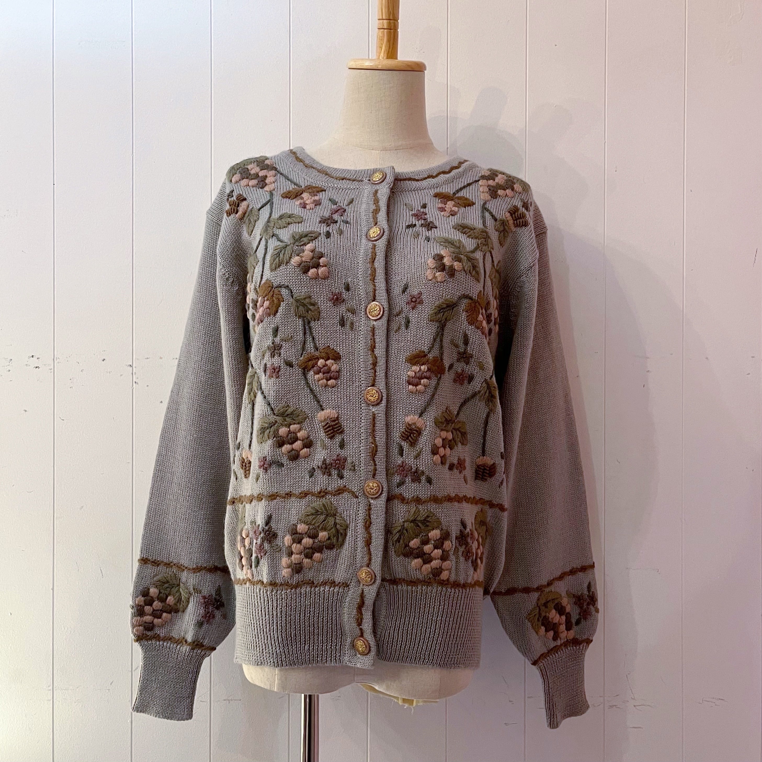 grape embroidery knit cardigan