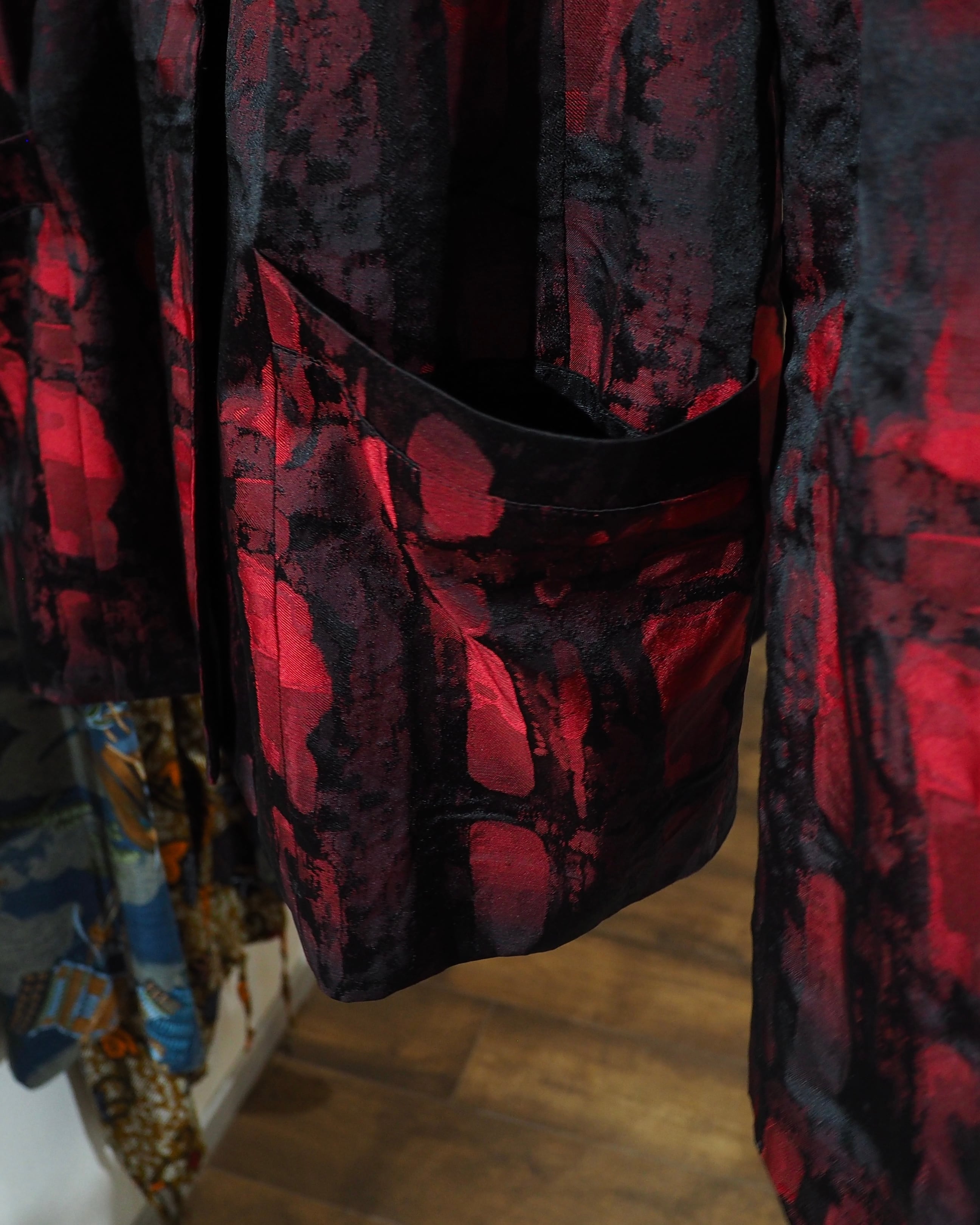 " 深紅 " Scale Embossed pattern Vintage loose Easy Tailored jacket