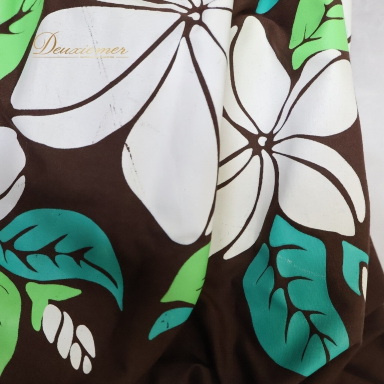 フラダンス 衣装 パウスカート ブラウン系 シングル シンプル プルメリア柄 かわいい 華やか 鮮やか 明るい 茶 白 緑 ハワイアン アロハ ハワイアンプリント フラ ダンス レッスン 練習 ホワイト系 グリーン系 大人っぽい 花柄 スカート カジュアル