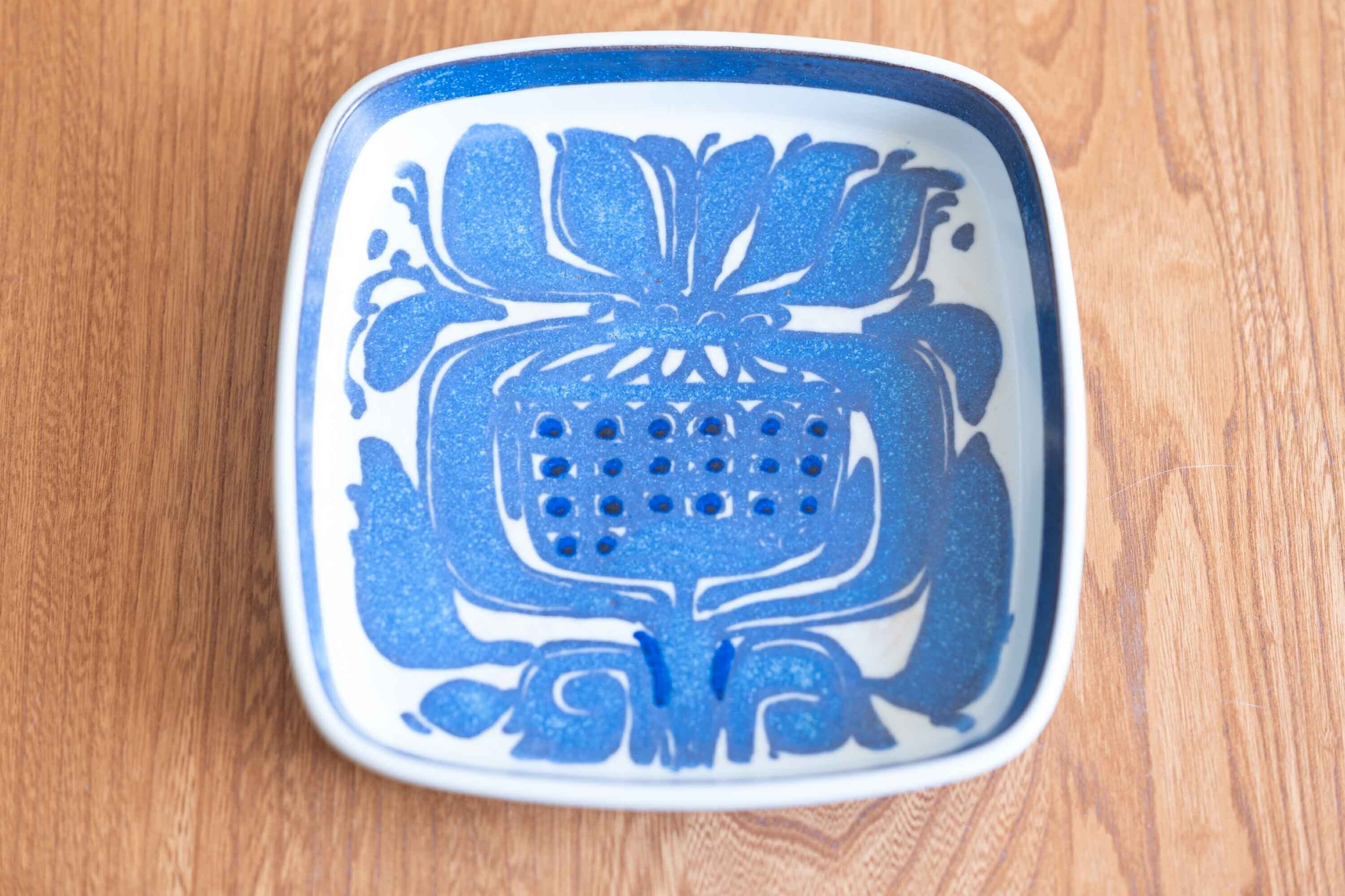 ロイヤルコペンハーゲン　テネラシリーズ　四角いトレー　カリ・クリステンセン（Kari Christensen）デザイン