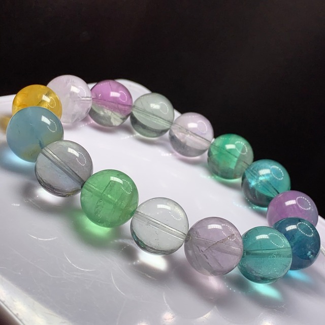N.f144.明るめポップカラー大玉フローライトブレスレット