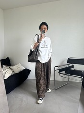 【受注予約：7月末入荷予定】CFT.lady drawing over Tee/white