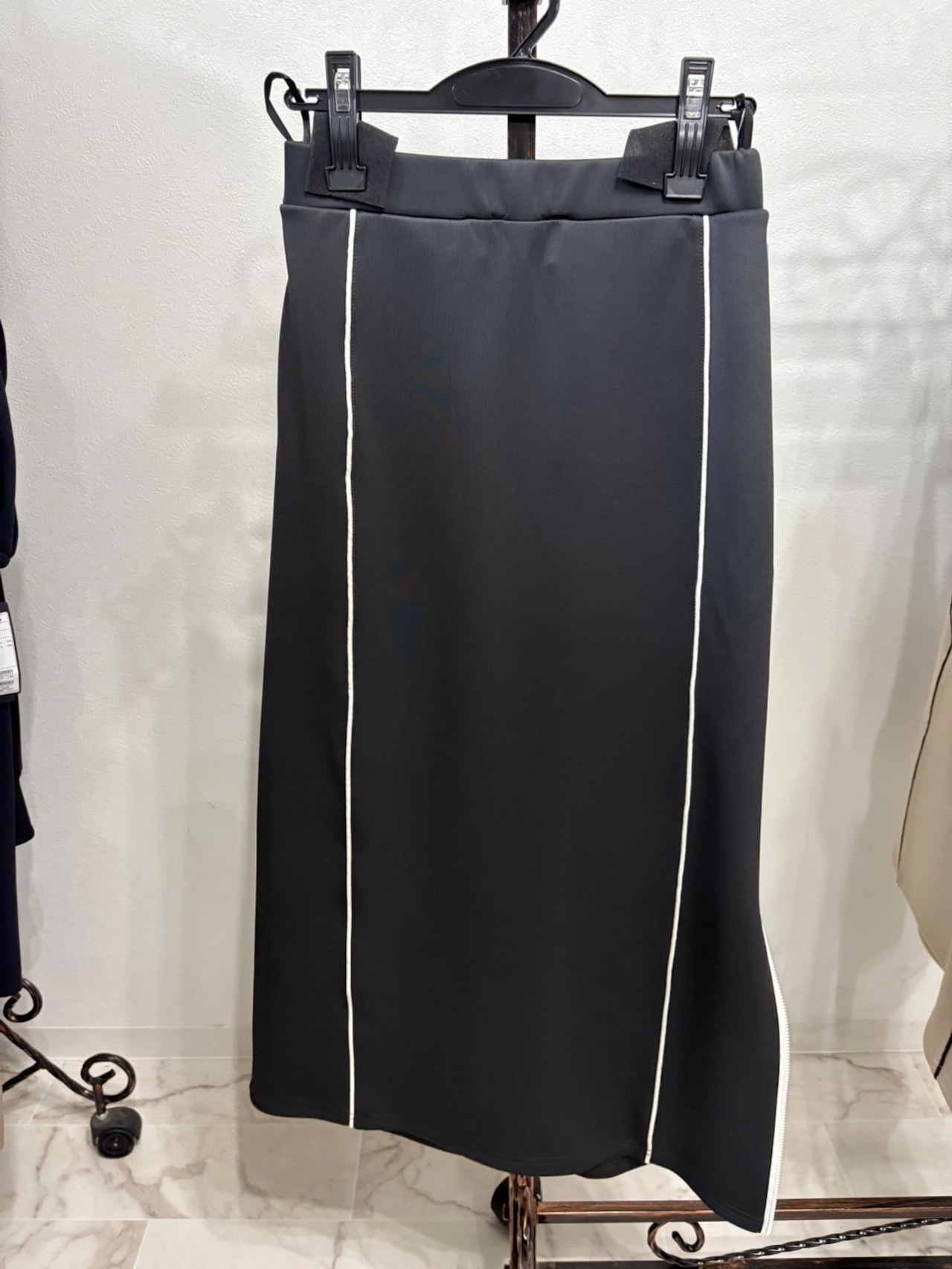 EGLANGTINE パイピングダンボールスカート 502069A7