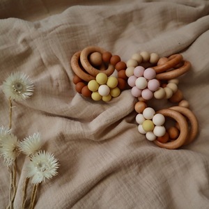 Daisy Teether ring