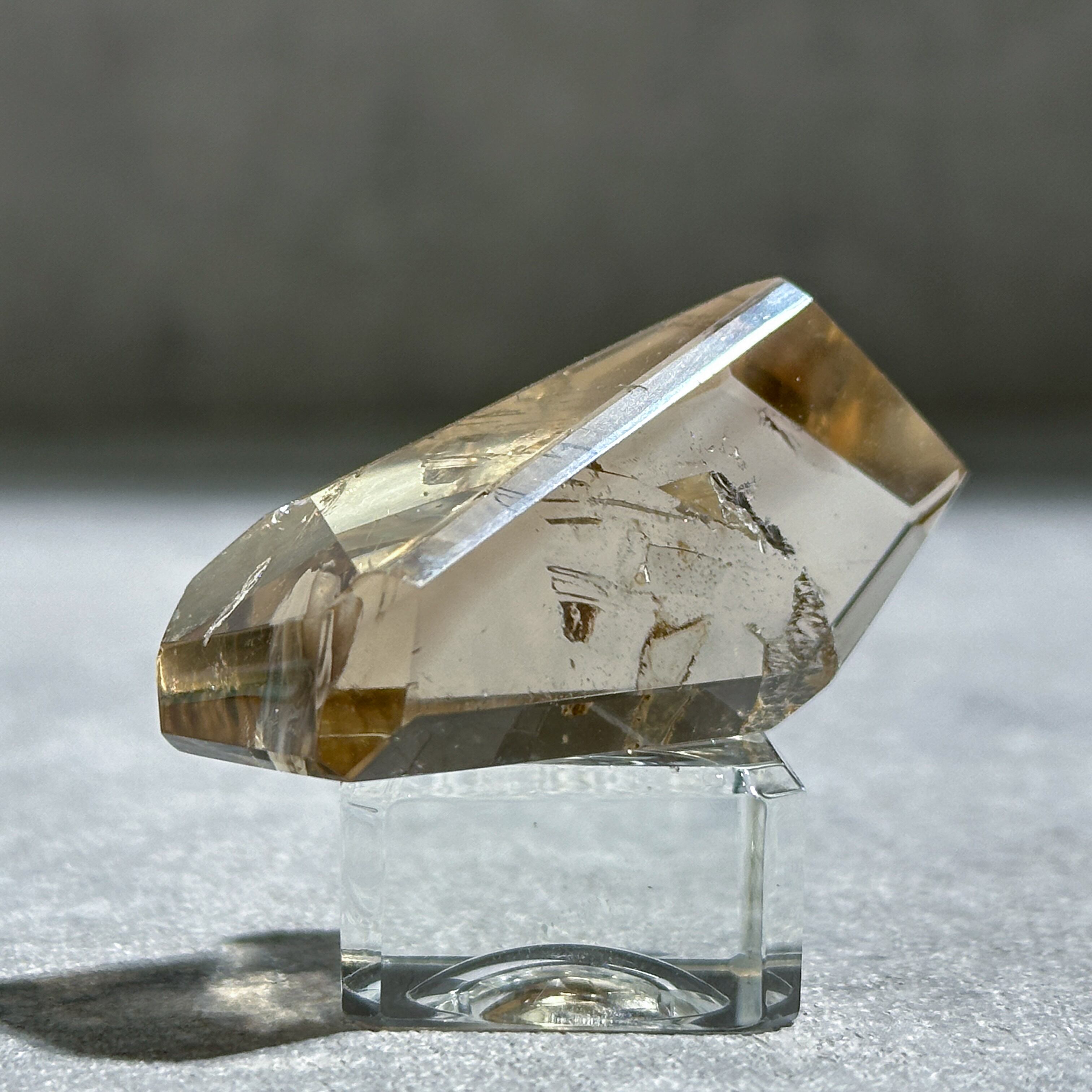 ファントム・透明感◎シトリン（黄水晶） フリーフォーム82◇ Citrine