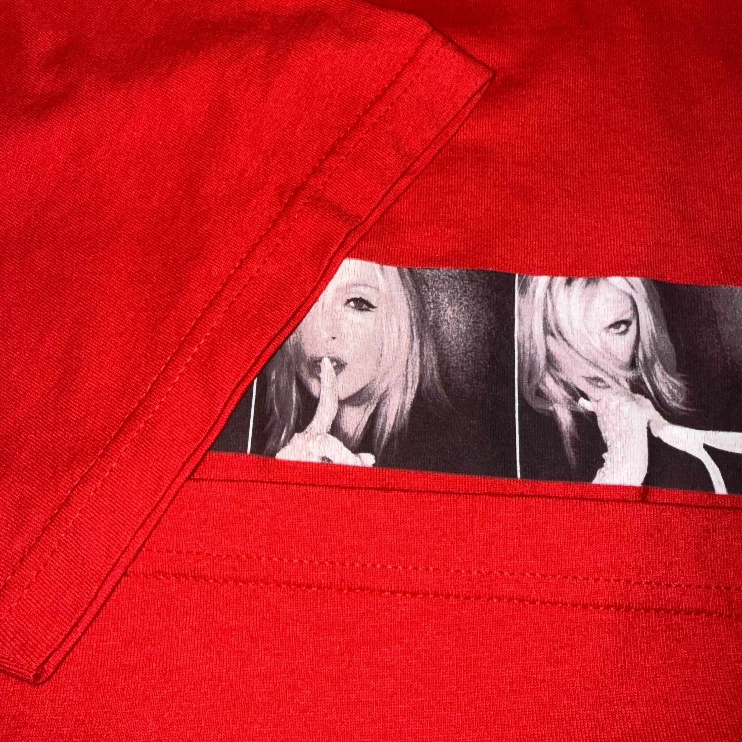 MADONNA】マドンナ ''DROWNED WORLD TOUR 2001''Tシャツ